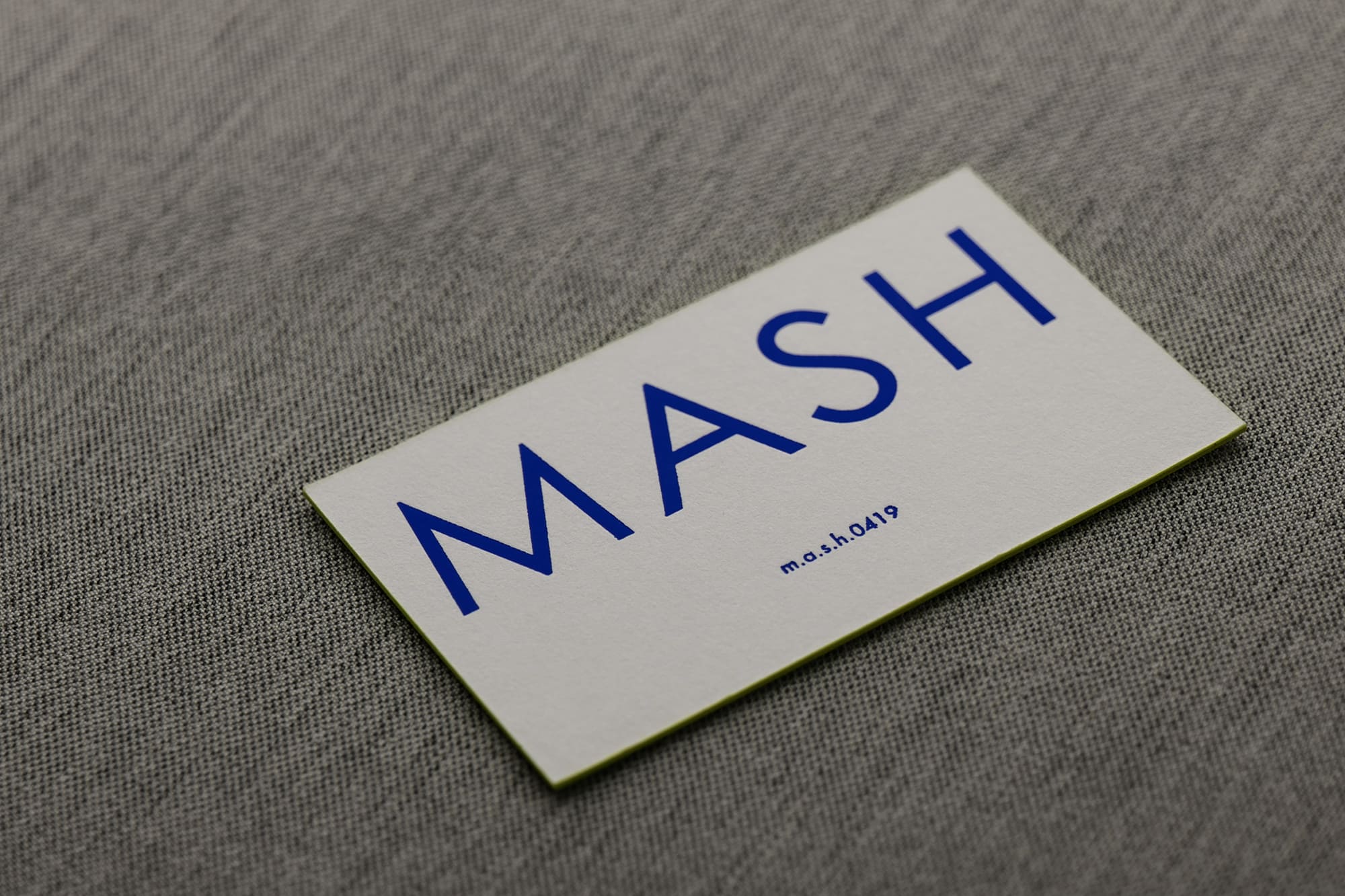 上質な小口染め名刺