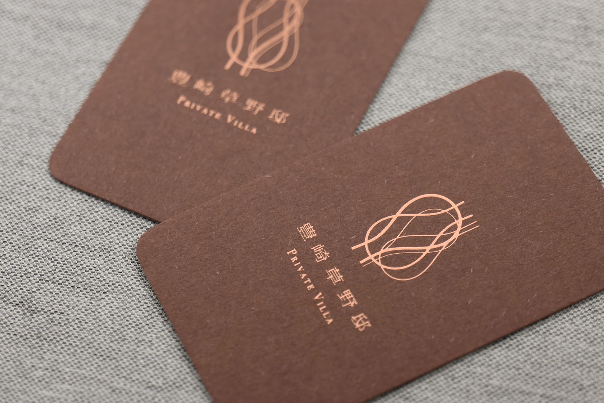 かっこいい超高級名刺デザイン